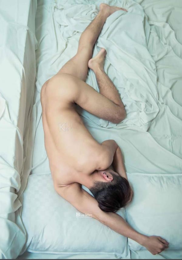 Whoseman-8-花漾文青男孩-許禾